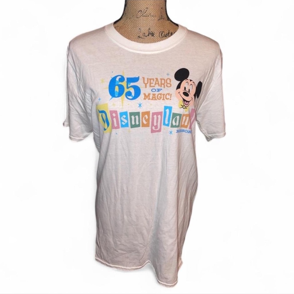 Funko Disneyland 65 year anniversary Cream T-Shirt size small